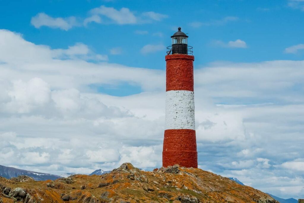 faro les éclaireurs, ubicado en el Canal Beagle