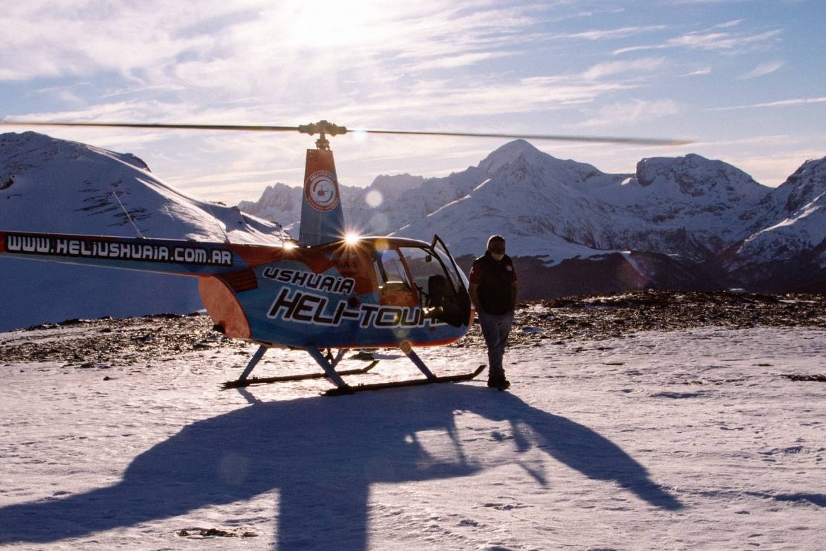 ¿Qué lugares se pueden conocer en los sobrevuelos en helicóptero?