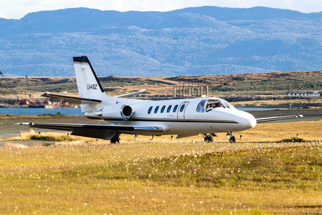 Qué lugares de la patagonia se conectan con Ushuaia en Jet Privado
