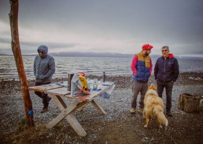 disfrutando del aire libre en los lagos