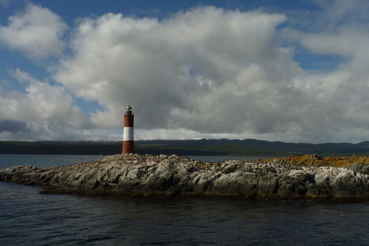 faro en canal beagle