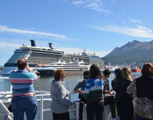 Antarctica Cruise Packing List: What to Bring and What to Leave in Ushuaia