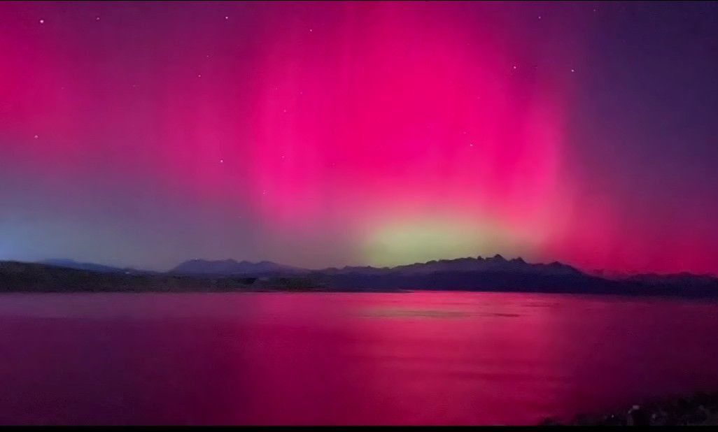 Aurora Austral en Ushuaia: Testigo del Primer Espectáculo de Luces del Fin del Mundo