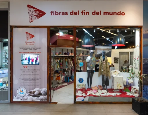Imagen de Fibras del Fin del Mundo en Paseo del Fuego Shopping, Ushuaia