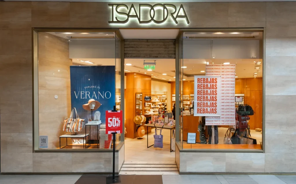Isadora – Paseo del Fuego Shopping