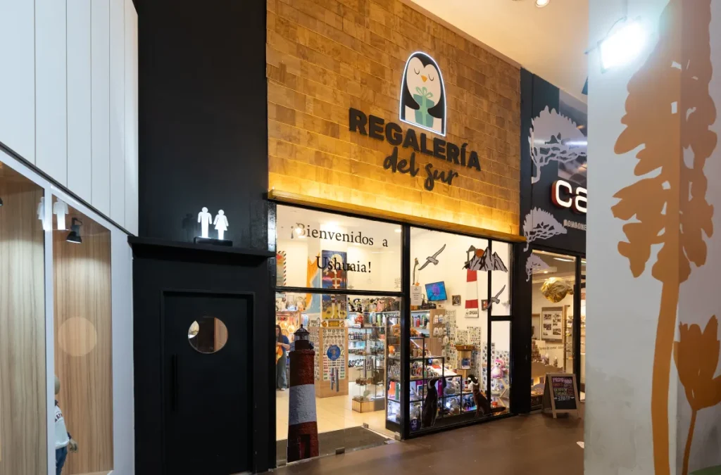 Regalería del Sur – Gift Shop at Paseo del Fuego Ushuaia
