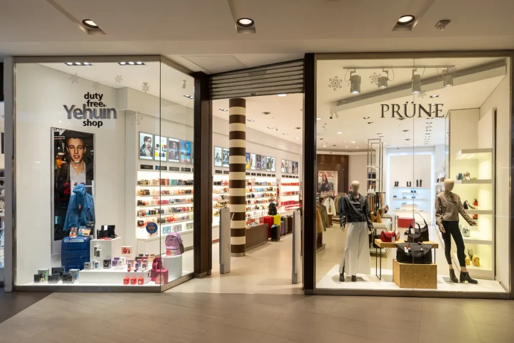 Yehuin / Prüne – Paseo del Fuego Shopping
